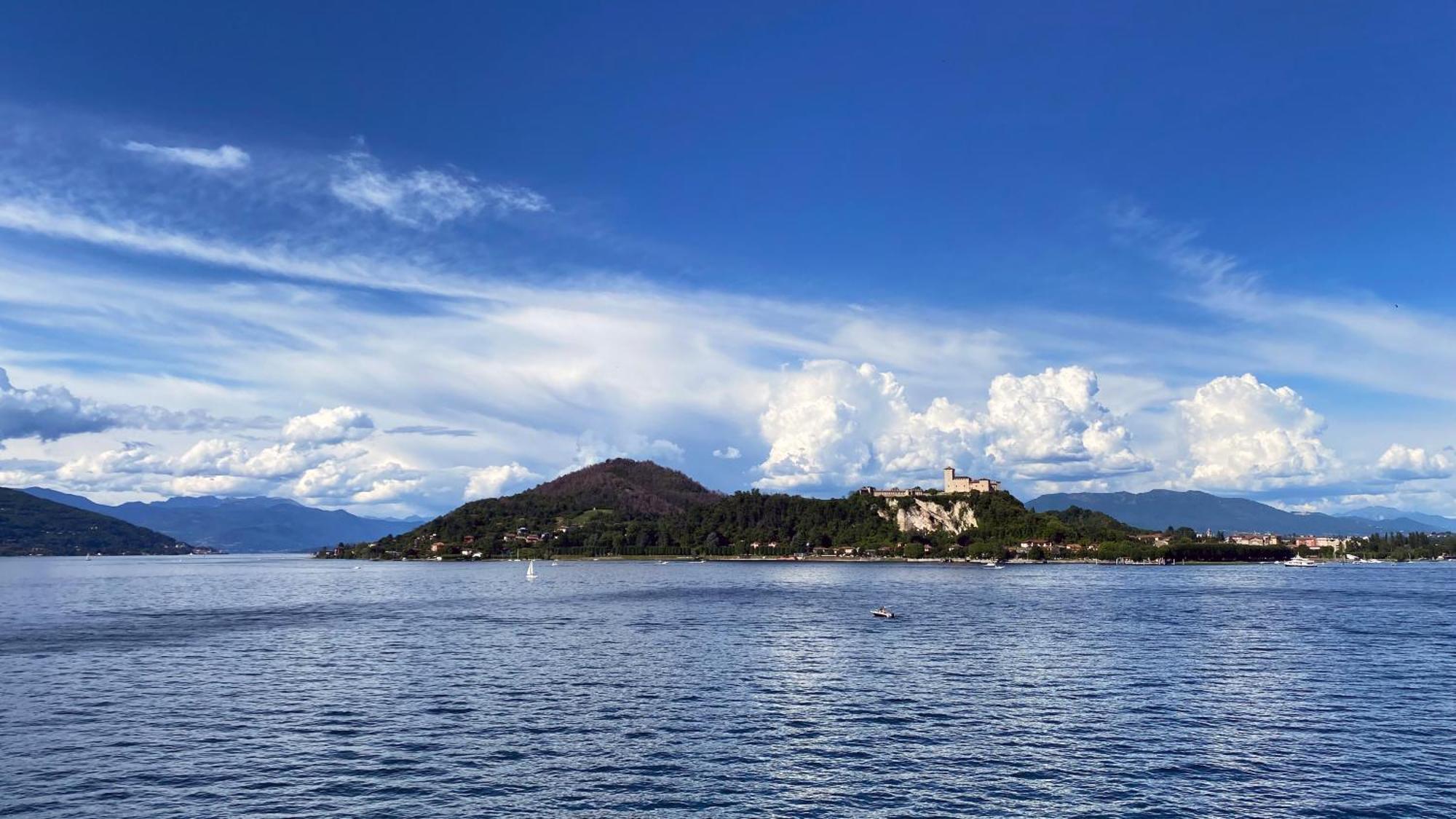 Fwl Romance On The Lake - Panorama Arona Exterior photo